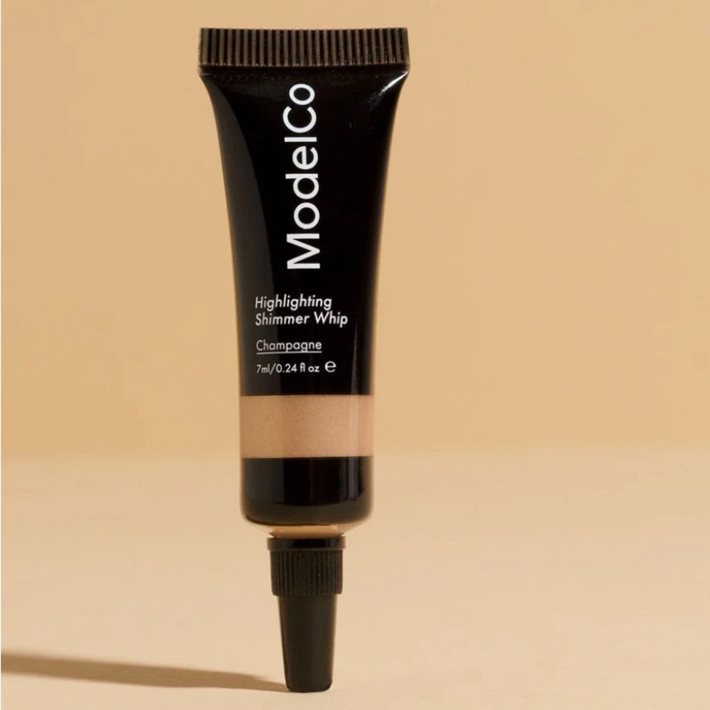 ModelCo Highlighting Shimmer Whip
